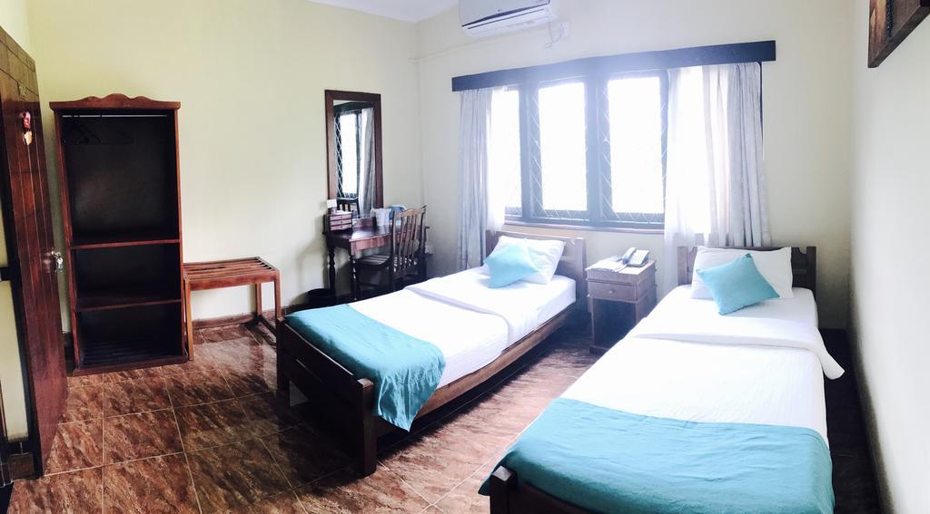 Yes Paradise Kandy Room photo