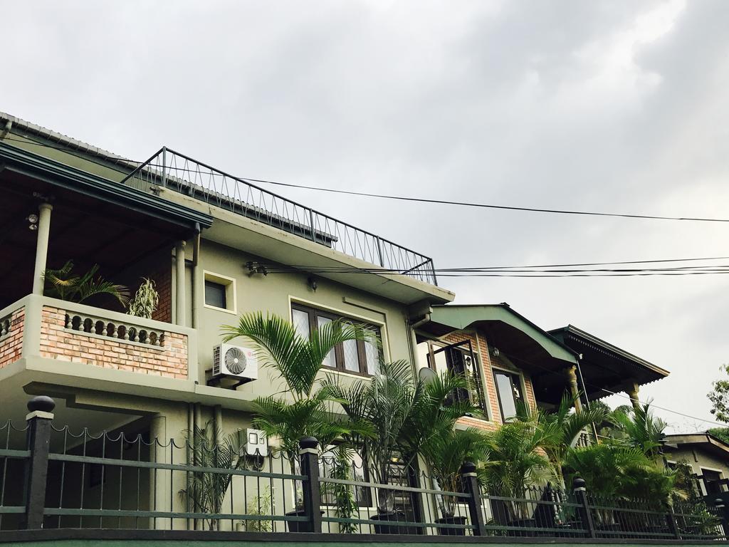 Yes Paradise Kandy Exterior photo