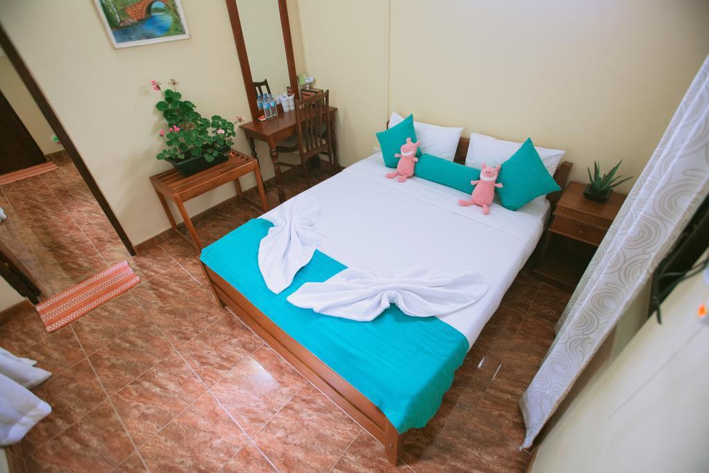 Yes Paradise Kandy Room photo