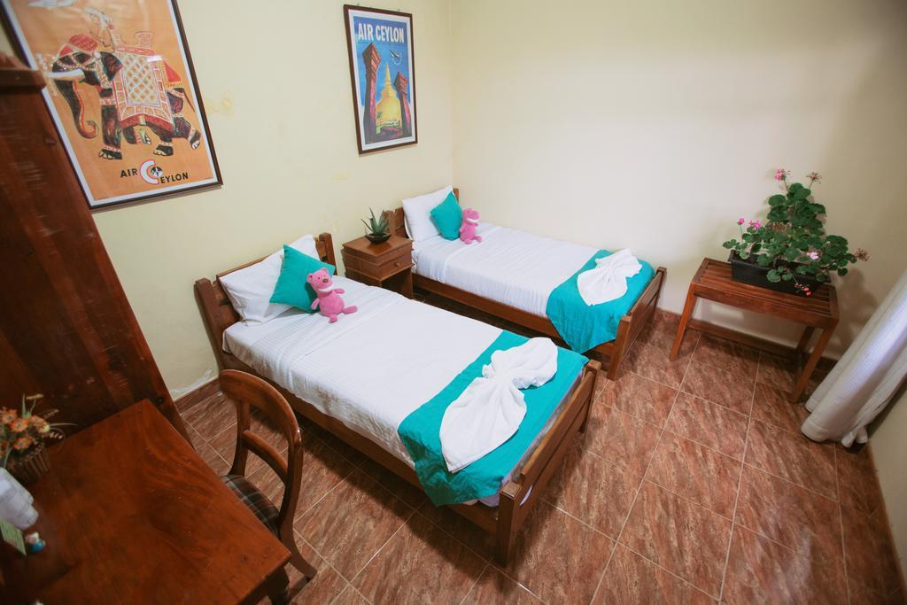 Yes Paradise Kandy Room photo