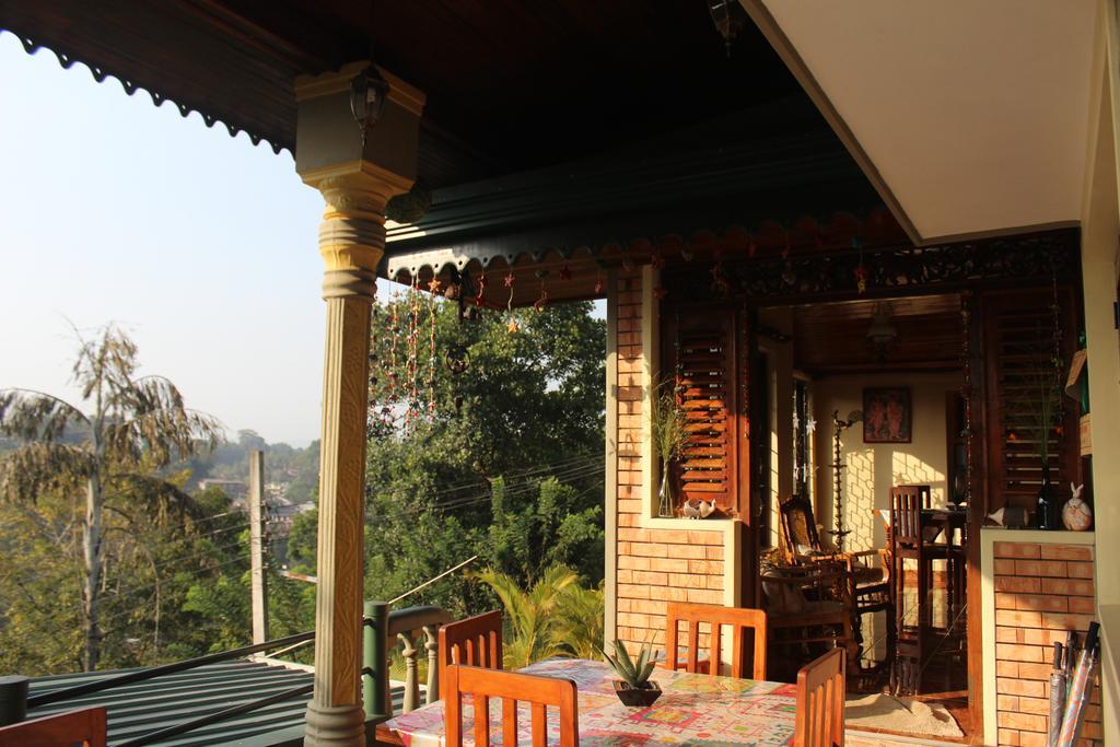 Yes Paradise Kandy Exterior photo