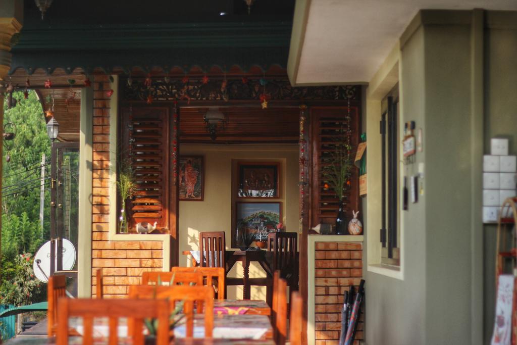 Yes Paradise Kandy Exterior photo